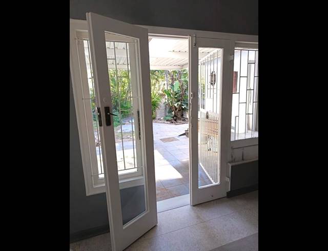 3 BEDROOM PROPERTY TO RENT IN PARK HILL